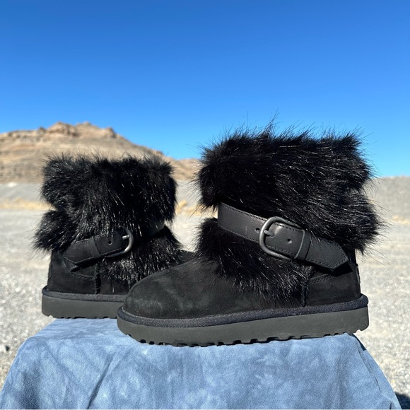 UGG Black Classic Buckle Mini Boot Suede with Faux Fur - Picture 1 of 9